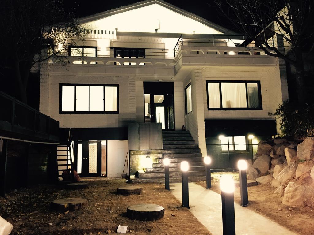 House 740 Vandrehjem Seoul Eksteriør billede